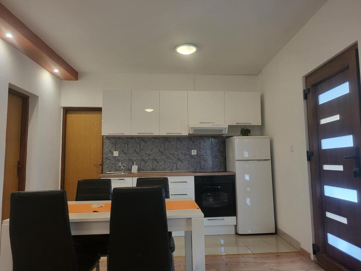 Apartments Lola Biograd Na Moru Extérieur photo