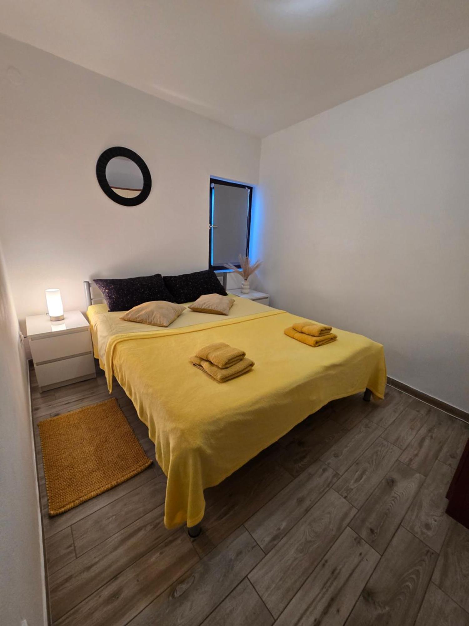 Apartments Lola Biograd Na Moru Extérieur photo