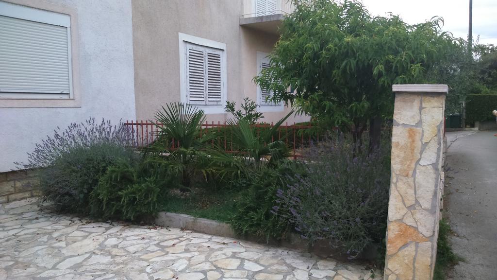 Apartments Lola Biograd Na Moru Extérieur photo