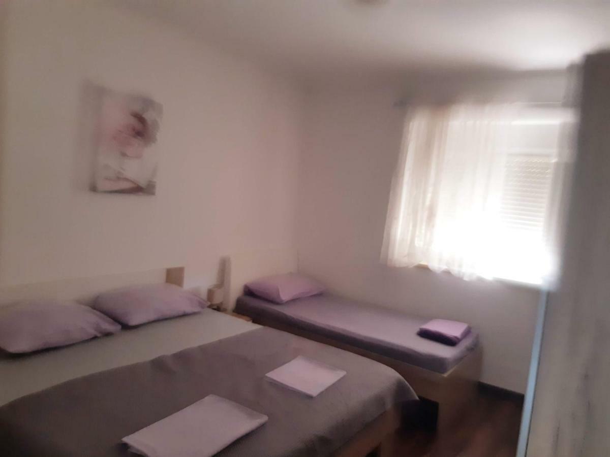 Apartments Lola Biograd Na Moru Extérieur photo